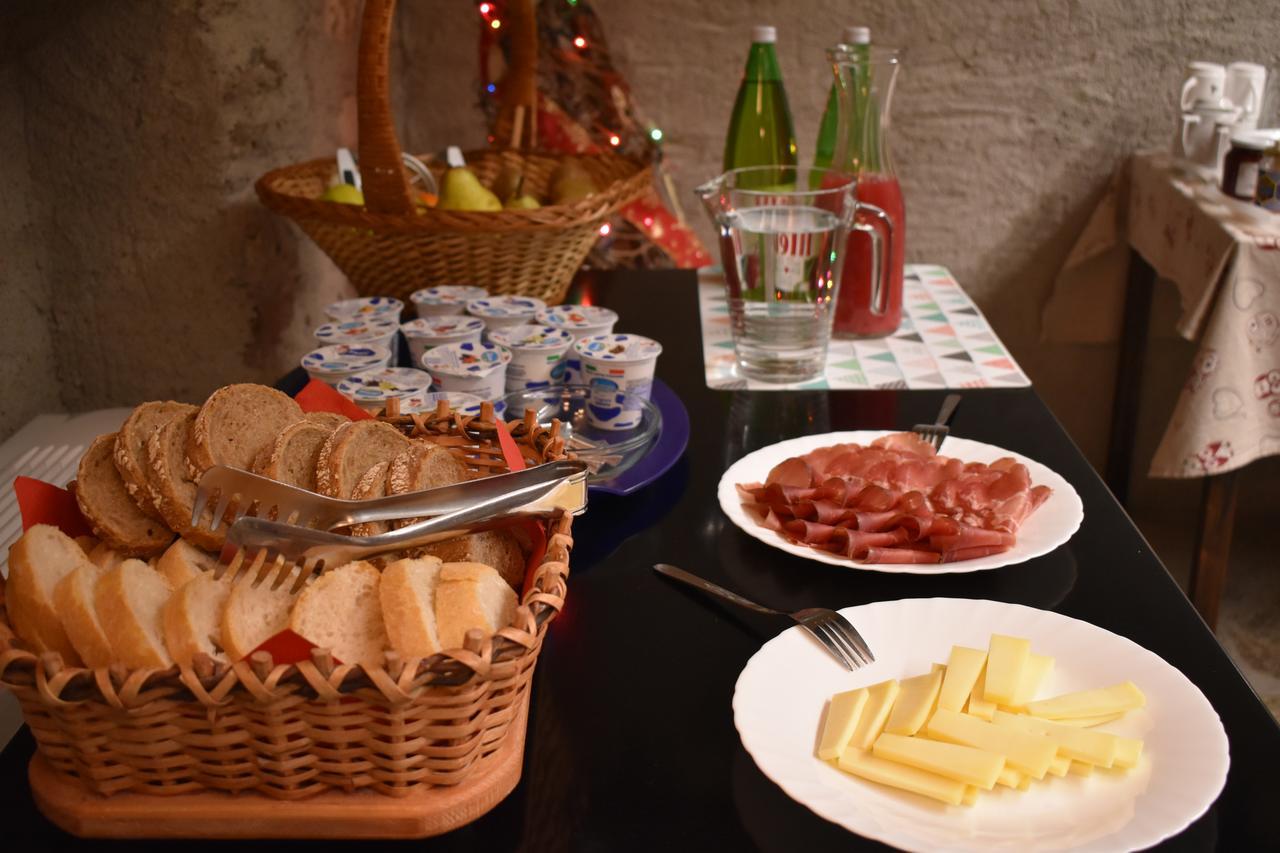 Il Seicento Aparthotel Sernio ภายนอก รูปภาพ