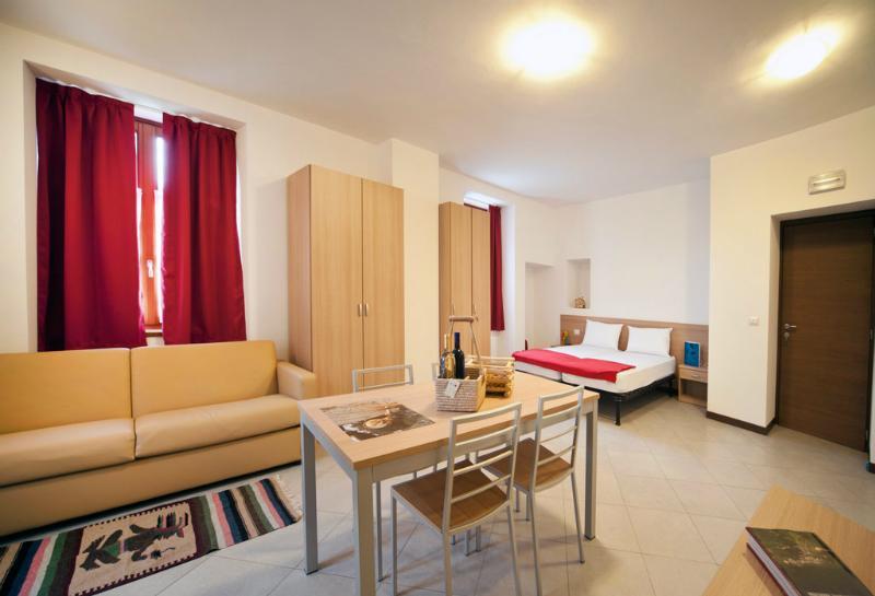 Il Seicento Aparthotel Sernio ภายนอก รูปภาพ
