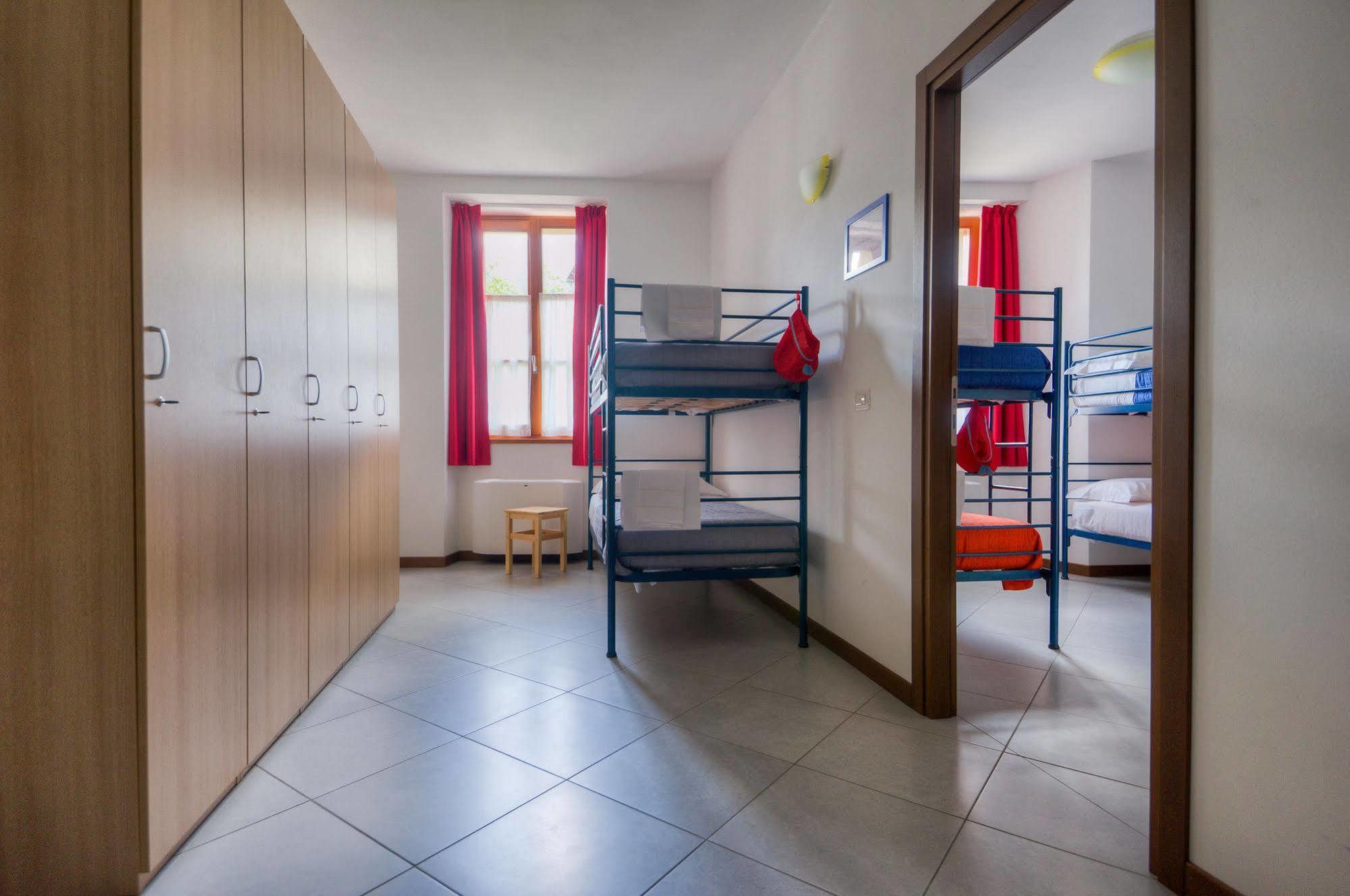 Il Seicento Aparthotel Sernio ภายนอก รูปภาพ
