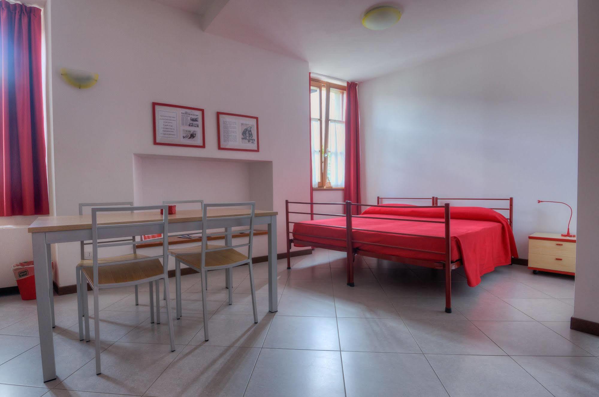 Il Seicento Aparthotel Sernio ภายนอก รูปภาพ